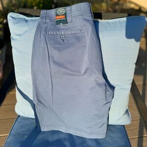 Men’s blue flat front short 🩳